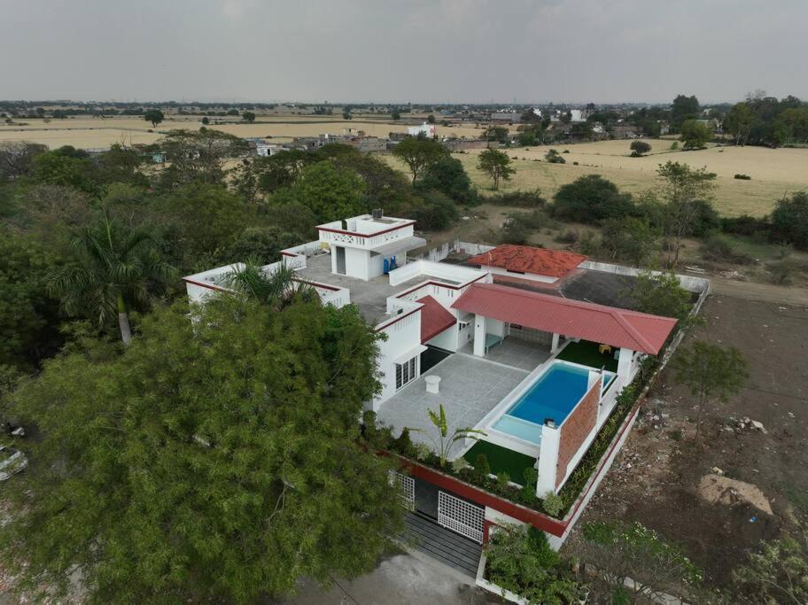 The Mangrove Villa Indore Exterior photo