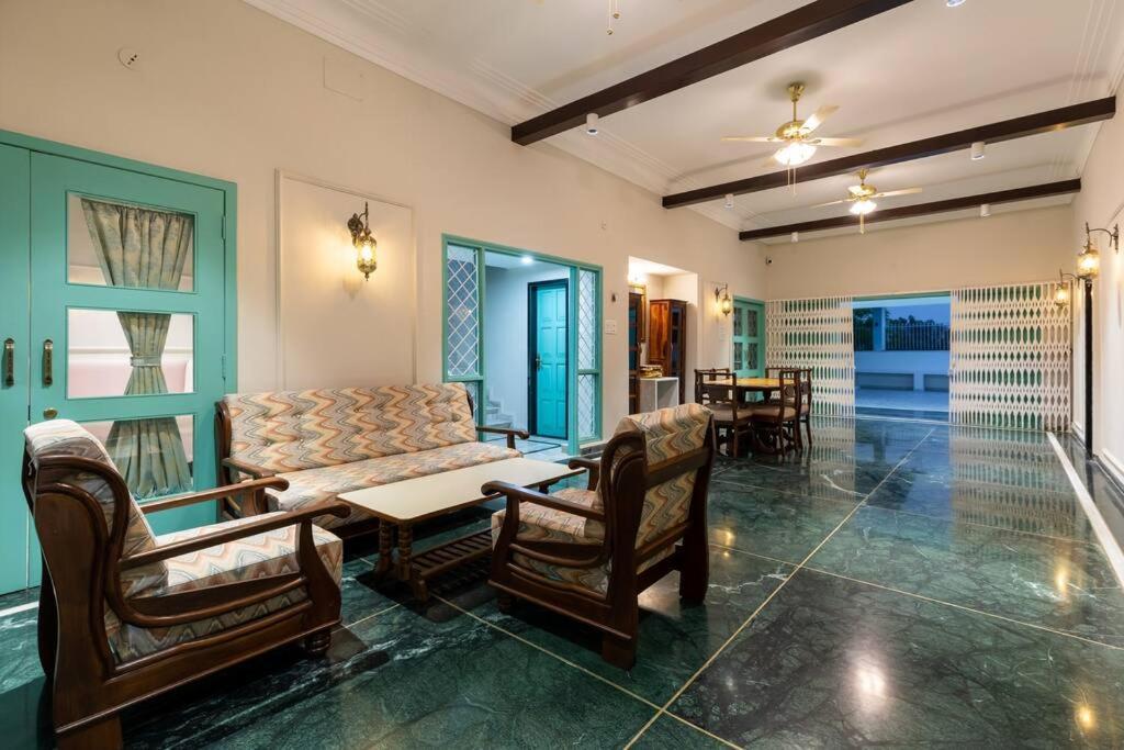 The Mangrove Villa Indore Exterior photo